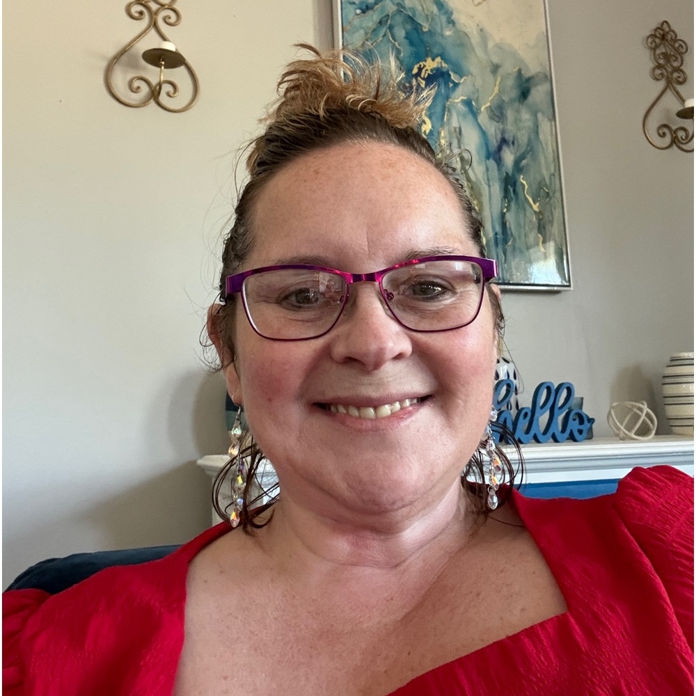 Hey! I’m Jennifer! I’m 46 and beginning life alone for the 1st time ever!